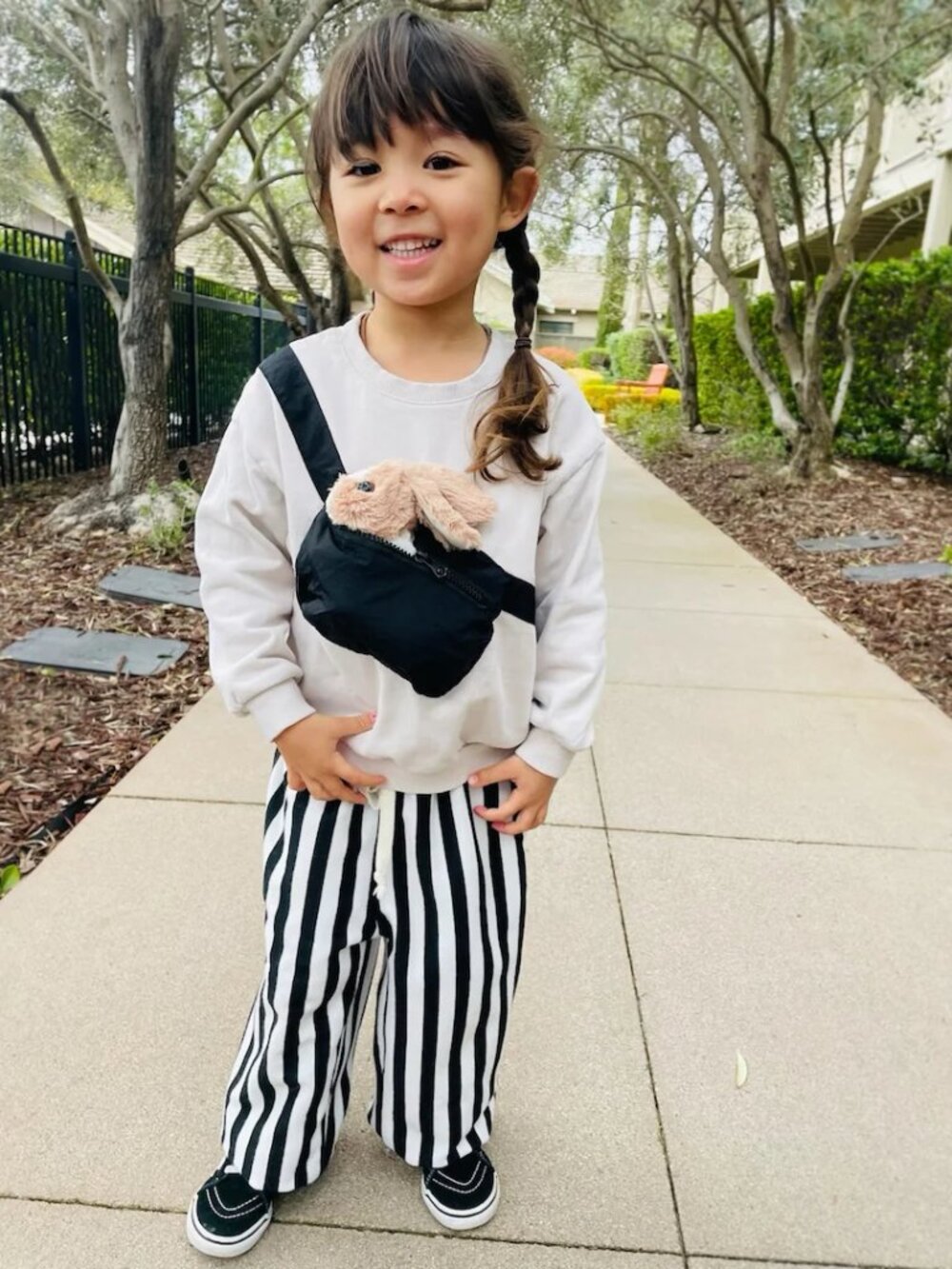 ALL SMALL CO. | Belt Bag Crewneck Sweatshirt (size 4T)